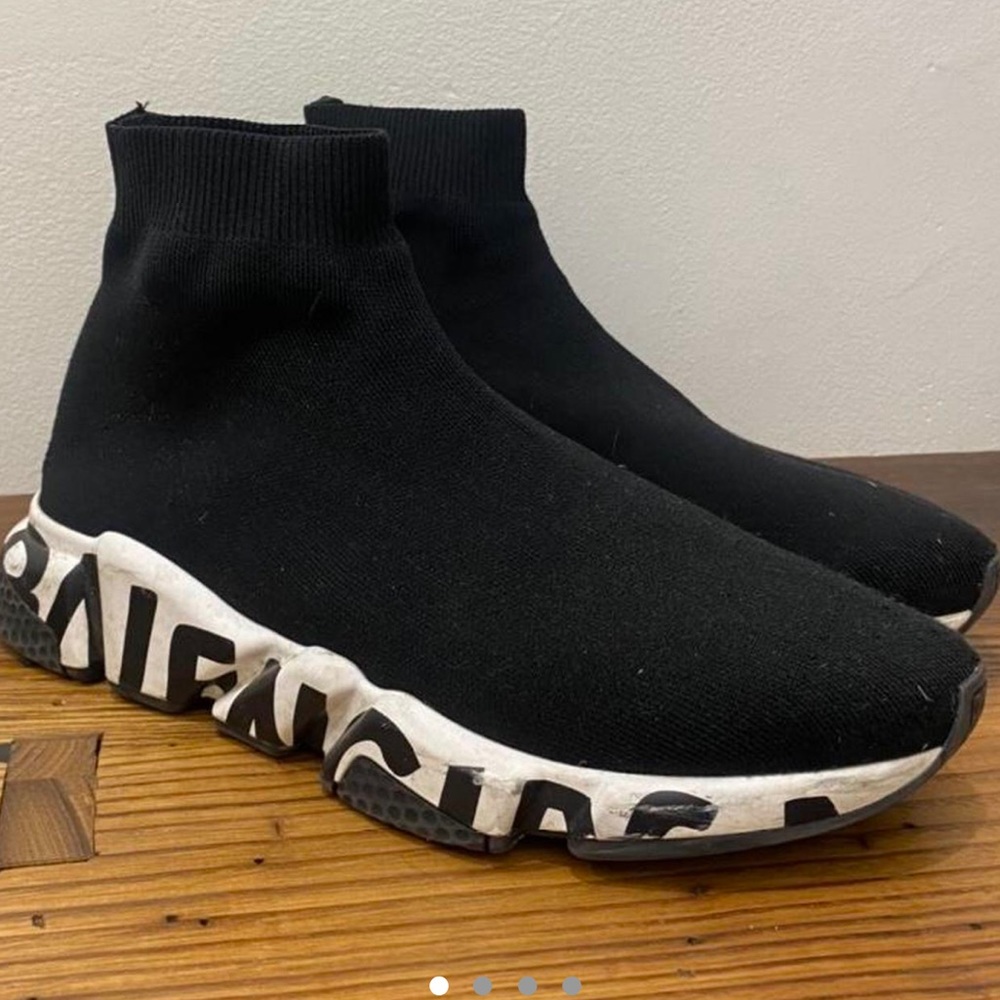 Men’s Balenciaga Speed Graffiti Sneakers